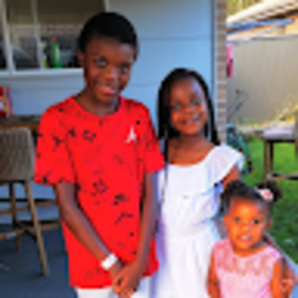 Meet your Posher, Michelle - Picture 1 of 1